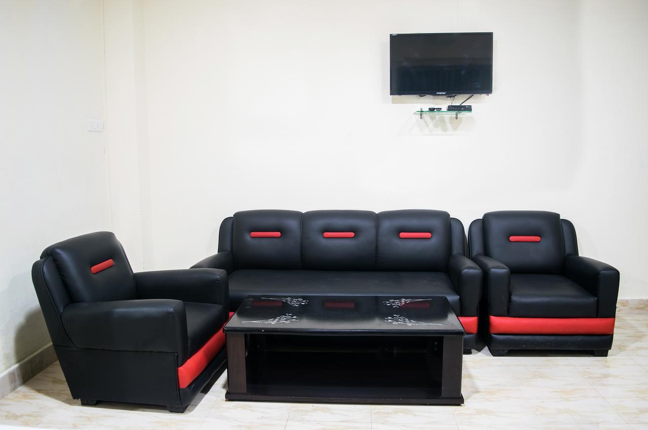 Oyo 11515 The Lily Guest House Shillong Exterior photo