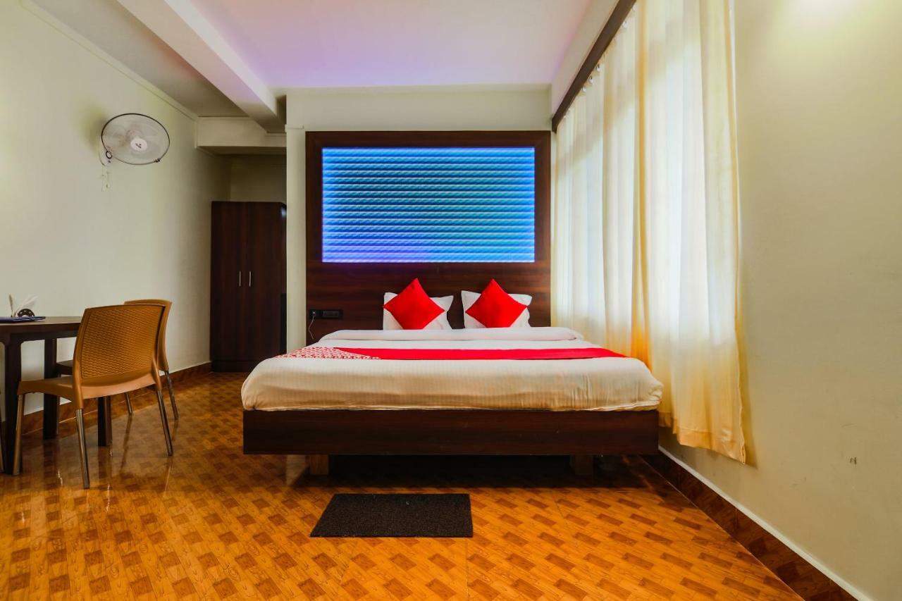 Oyo 11515 The Lily Guest House Shillong Exterior photo
